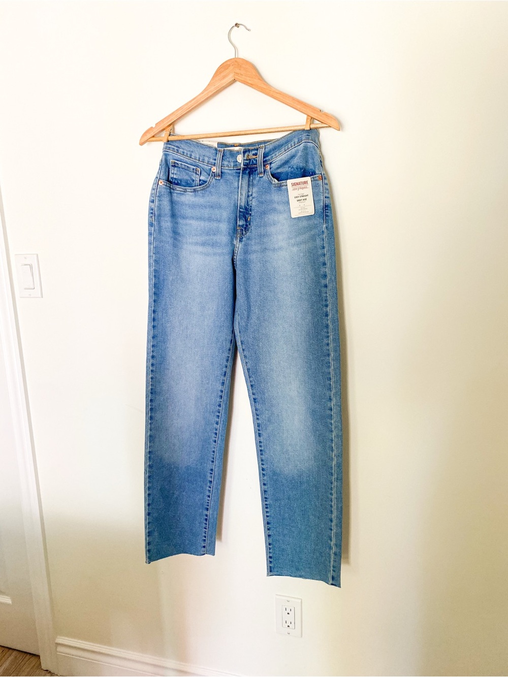 LEVIS | 100% Cotton Straight Leg Jeans | Classic Light Wash High-Rise Denim - Picture 4 of 7